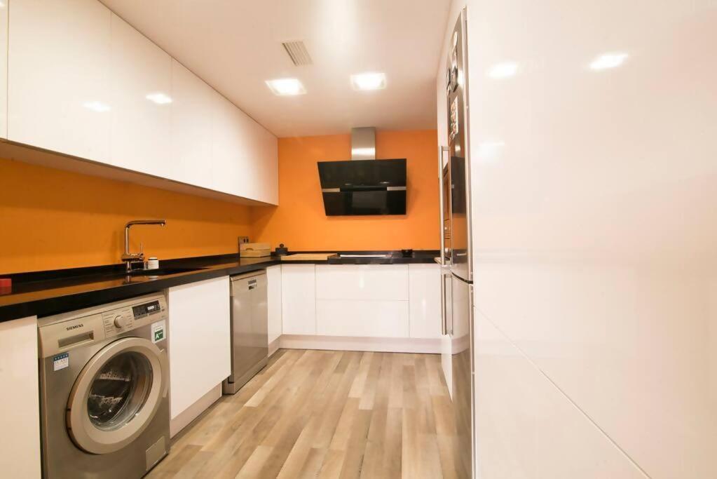 Centrico Y Reformado Con Estilo Apartment Valencia Luaran gambar