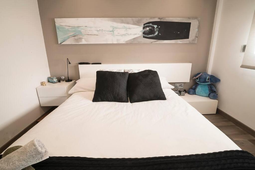 Centrico Y Reformado Con Estilo Apartment Valencia Luaran gambar